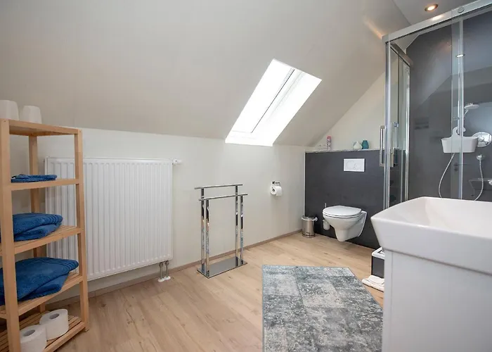 Am Matthiasturm * Neef